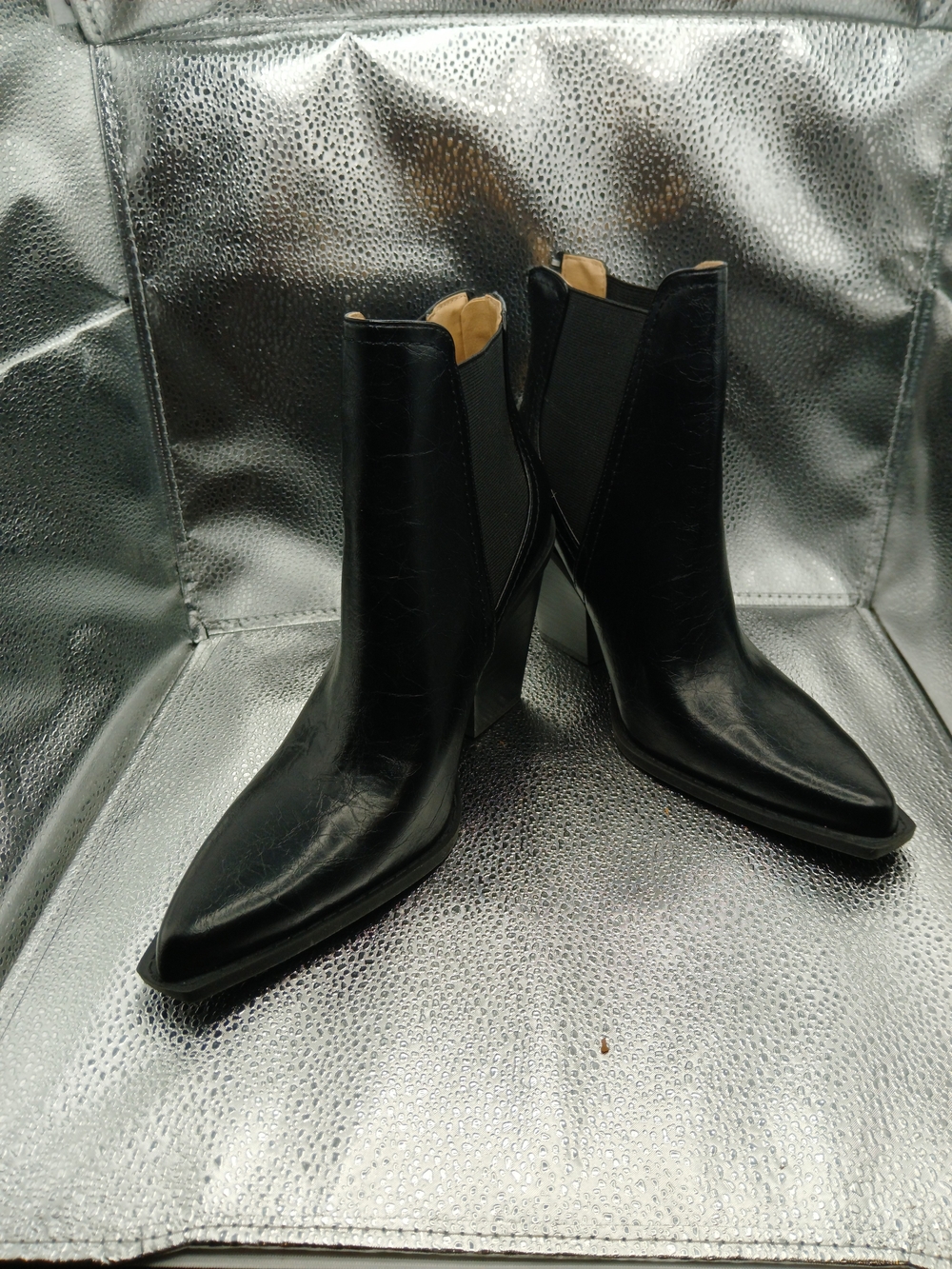 Charles Black Pointed-Toe Western Style Ankle Boots Women's 8.5